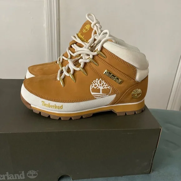Timberland Boot - Picture 2 of 4